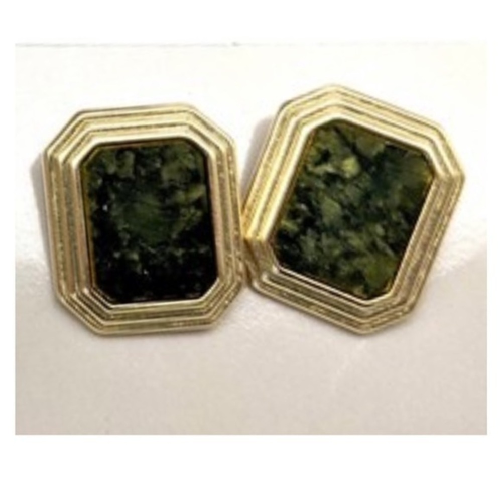 Avon Vintage Green Marble & Gold Tone Rectangle Pierced 1” Earrings